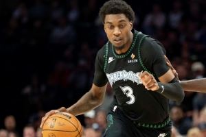 麦丹：华子缺阵我没有额外进攻压力 防守给我什么我就拿什么